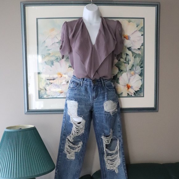 Aritzia T. Babaton Tinsley Blouse 100% Silk - Picture 1 of 9